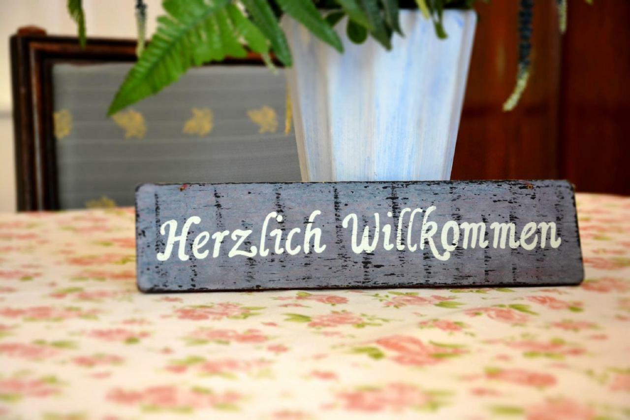 Gasthaus & Gaestehaus Bsteh Wulzeshofen Luaran gambar