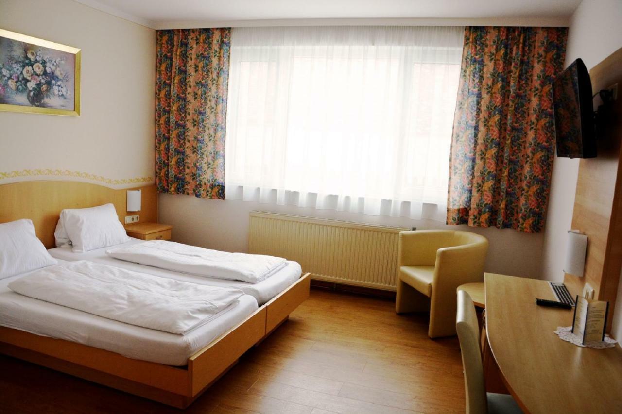 Gasthaus & Gaestehaus Bsteh Wulzeshofen Luaran gambar